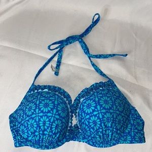 NWT gorgeous floral push up bikini top from Aerie